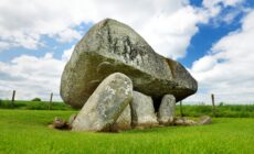 Dolmen de Brownshill - © MNStudio