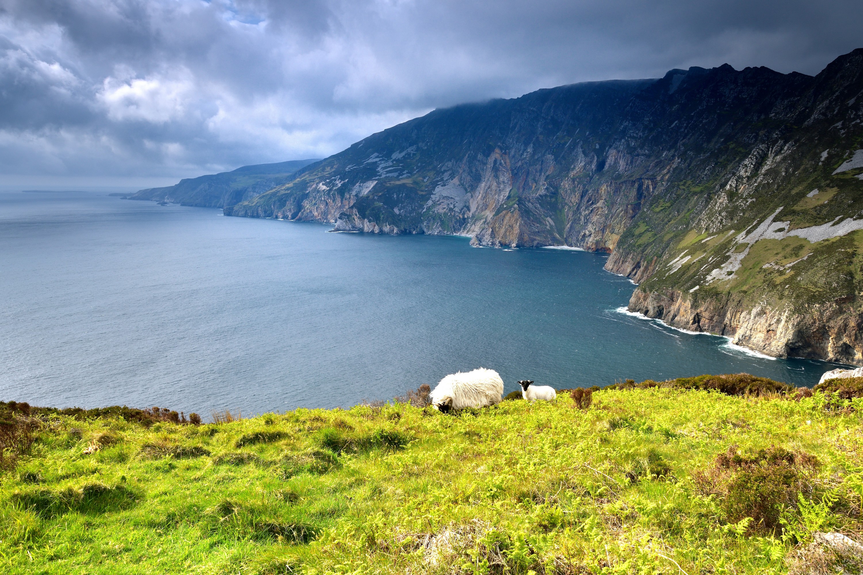 Slieve league - © drewrawcliffe