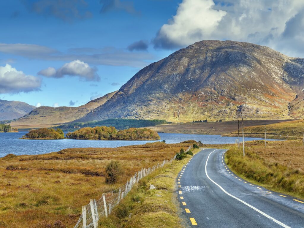 Inagh Valley - © borisb17