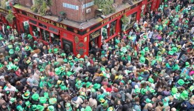 Temple Bar durante el día de San Patricio