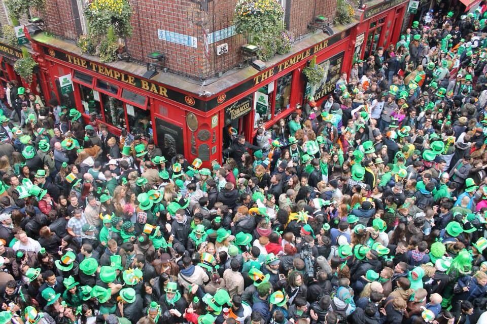Temple Bar durante el día de San Patricio
