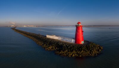 El faro de Poolbeg - © Ire DronePhotography