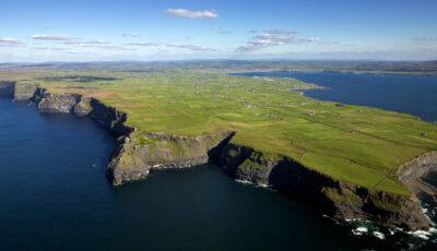 Los acantilados de Moher - © Chris Hill Photographic 2007 +44(0) 2890 245038