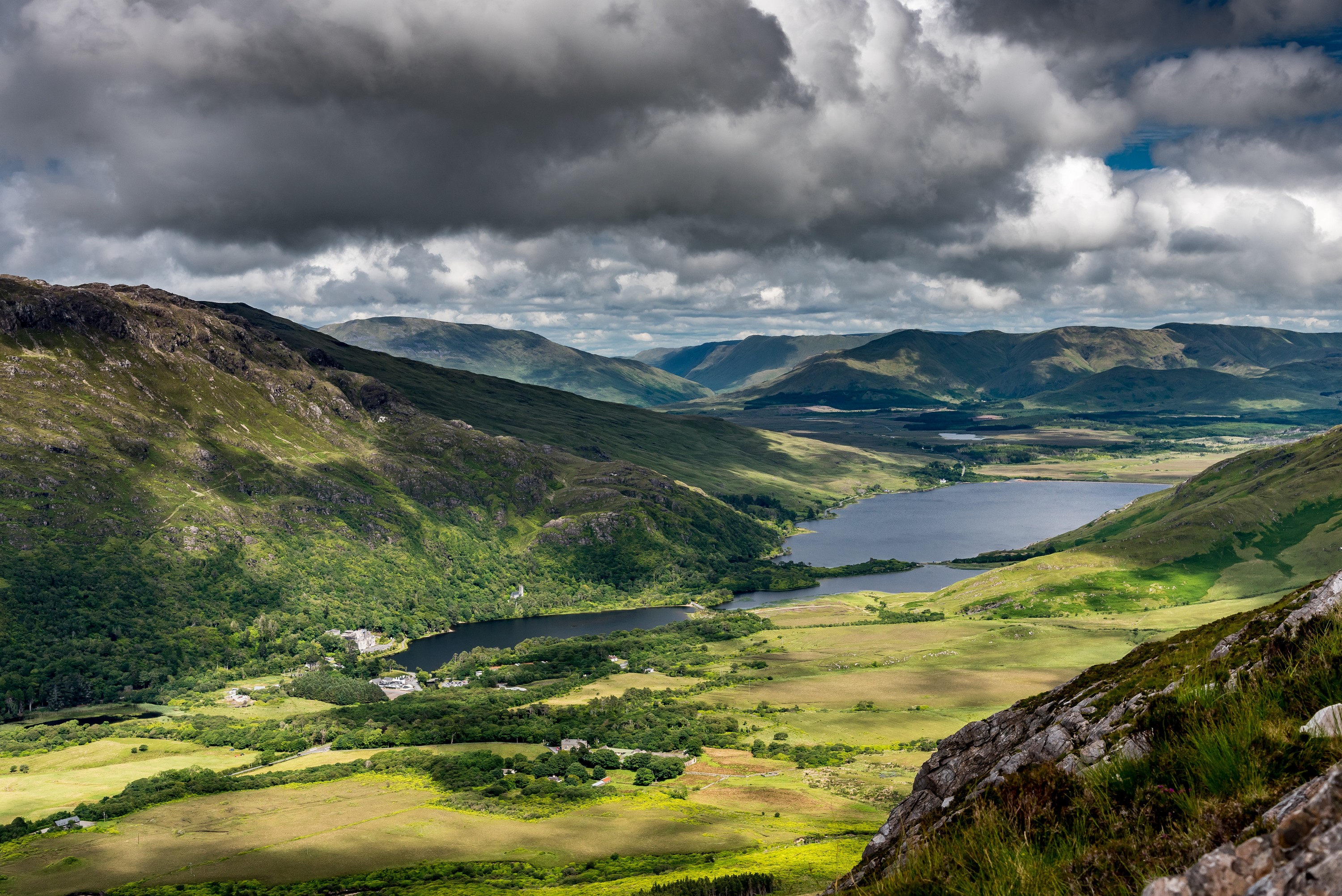 Kylemore lough - © Louis-Michel DESERT