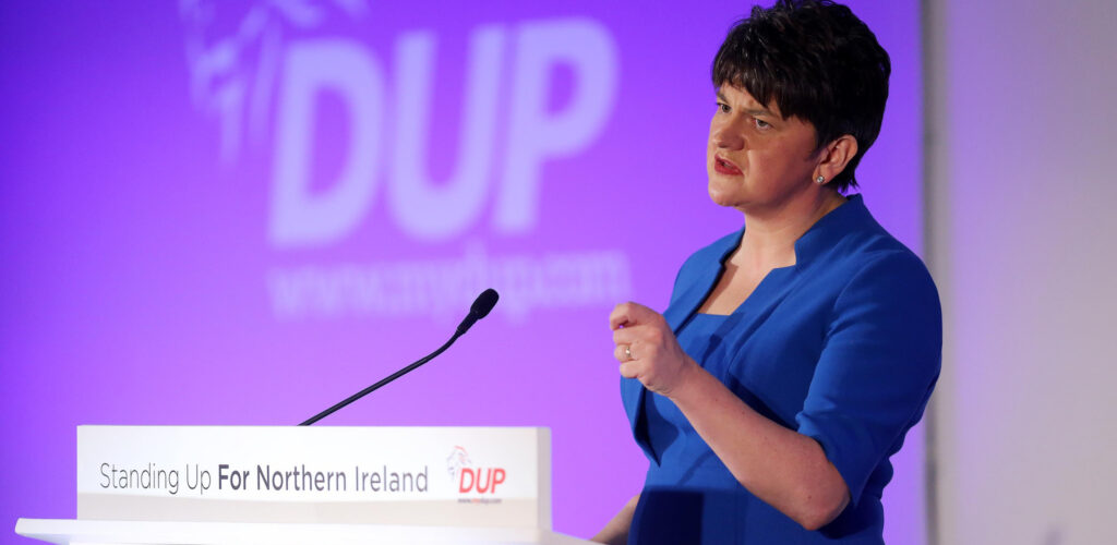 Arlene Foster, nueva Primera Ministra en Irlanda del Norte