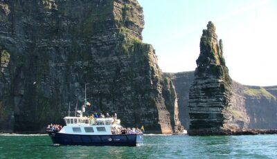 Los acantilados de Moher por mar
