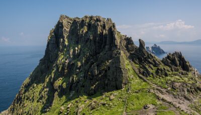 Escalera de piedra de Skellig Michael que aparece en la saga Star Wars