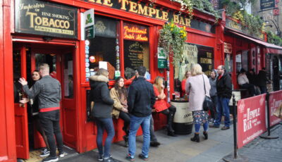 Temple Bar en Dublín - Claudia Schillinger - cc