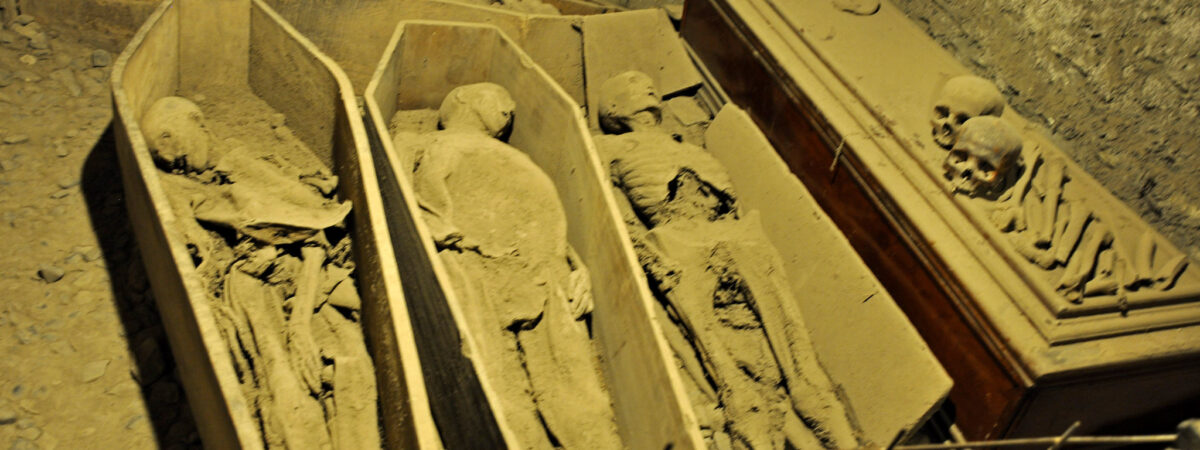 Los cuerpos momificados de la iglesia de St Michan - Jennifer Boyer - cc