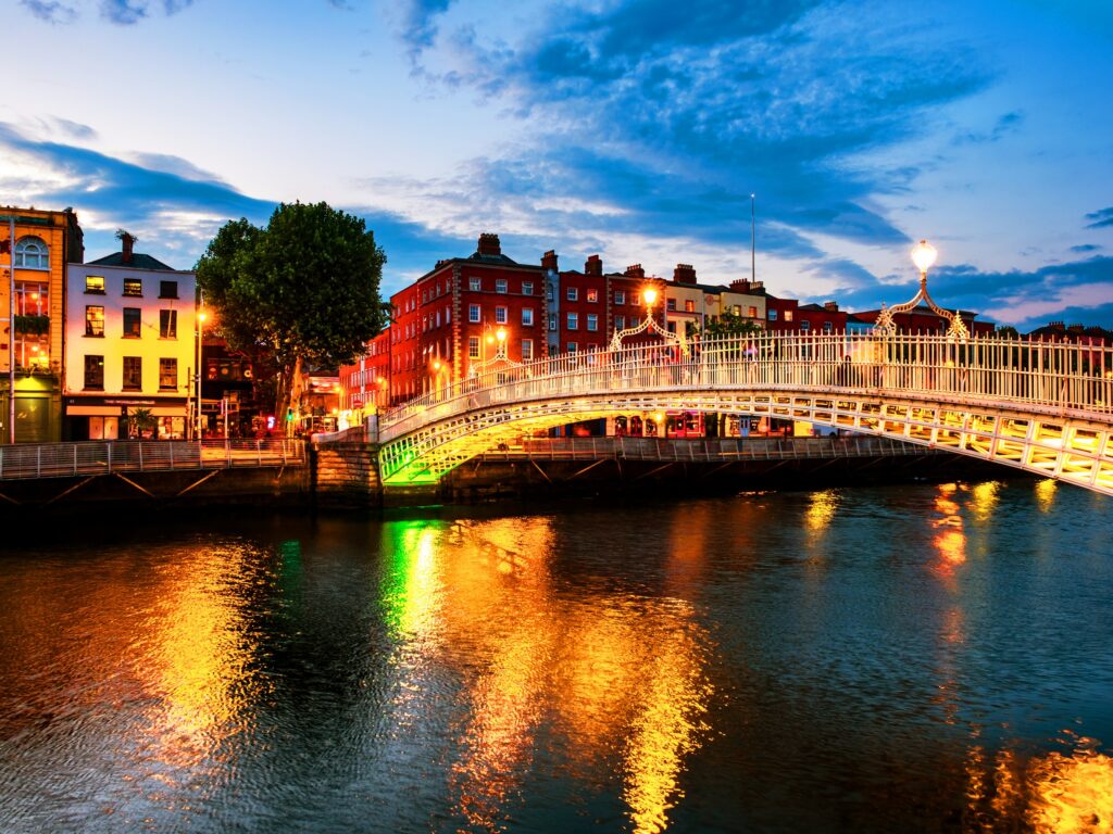 Le Ha'Penny bridge à Dublin - © Madrugada Verde-