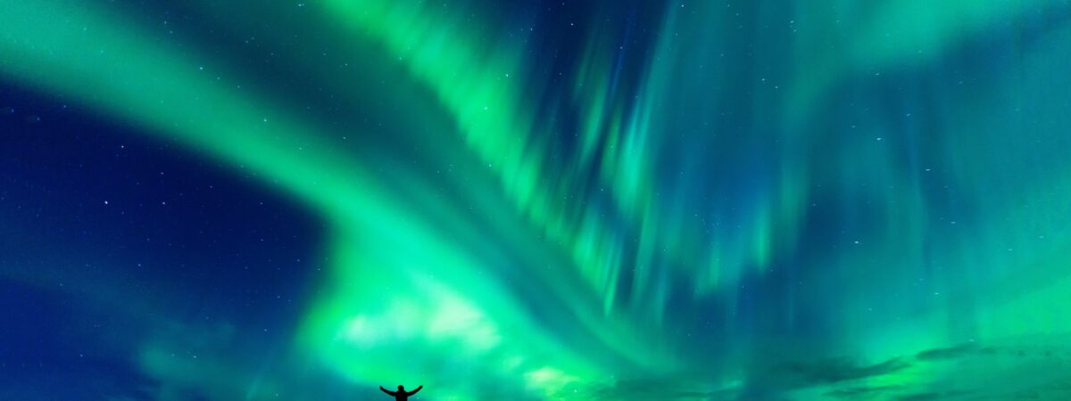 Auroras boreales en Irlanda - © basiczto