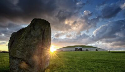 Newgrange - Brian Morrison - © Turismo Irlanda