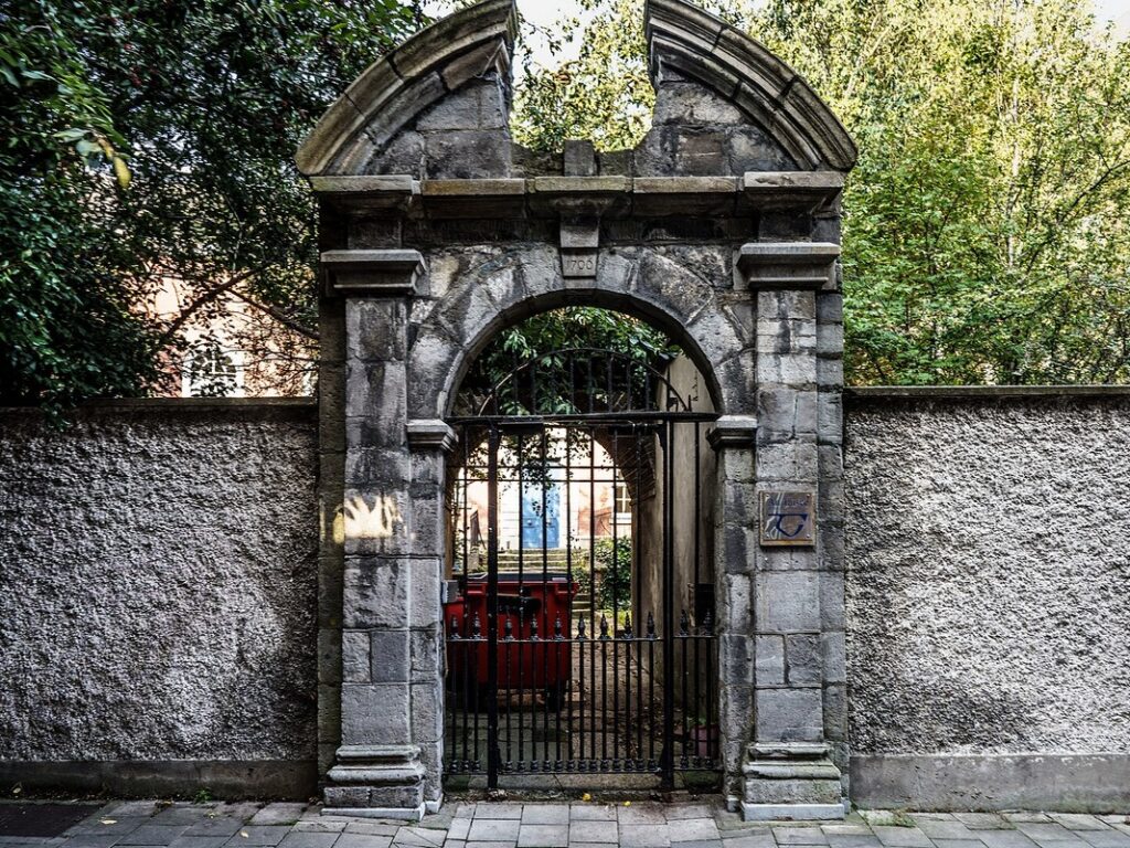 Tailor's Hall - William Murphy - cc