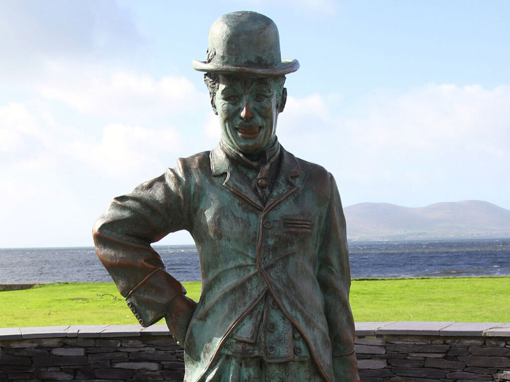 charlie chaplin statue