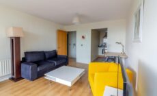 GuestReady - Luminous Elegance in Barrow Street