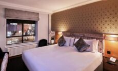 Handel's Hotel