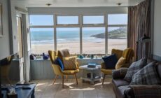Idyllic Inchydoney Beach Cottage - Amazing sea views