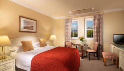 Killarney Lodge