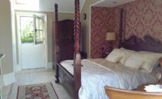 Riverside Lodge