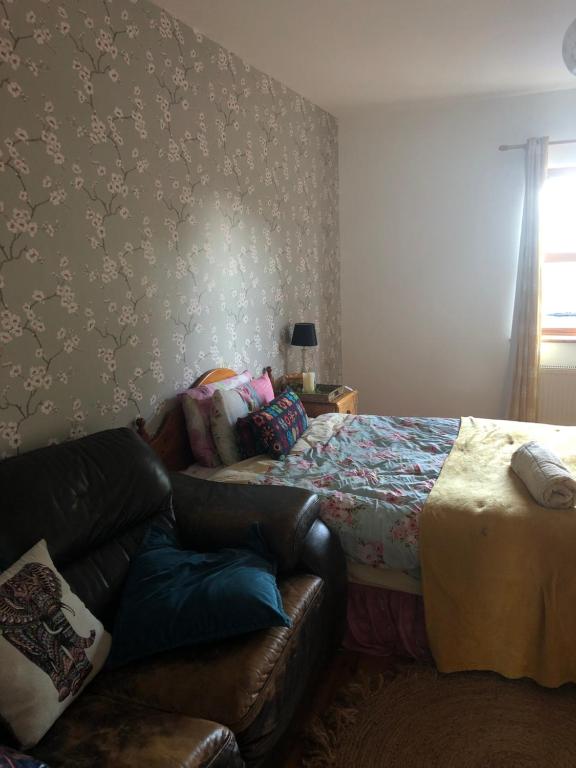 Room in Bungalow - Lovly bright double room