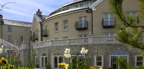 Step House Hotel