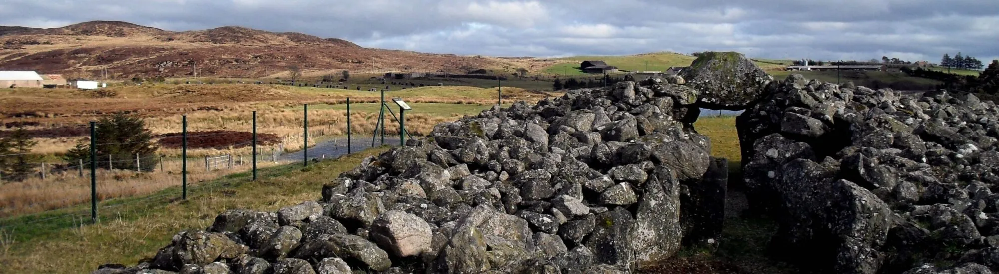 Creggandevesky: Tumba neolítica en Irlanda del Norte