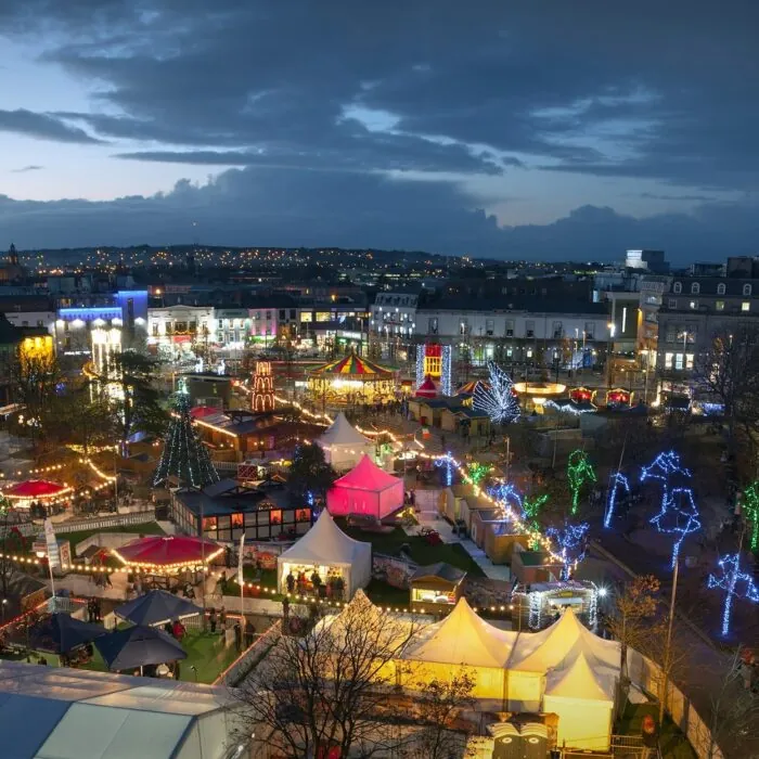 Le Galway Christmas Market - © Alexey Zarodov