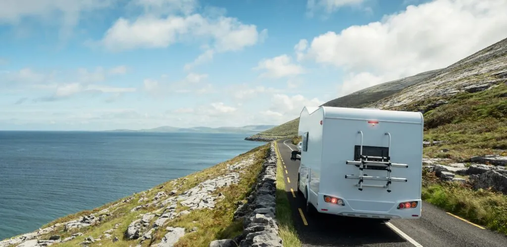 Descubrir Irlanda en road trip en autocaravana: libertad y naturaleza