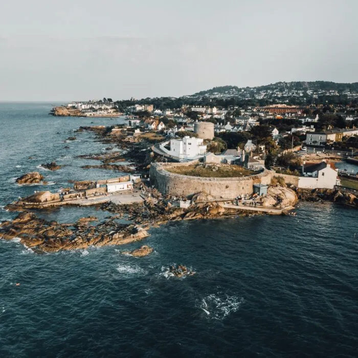 Forty Foot 1 Forty Foot - © Rinalds