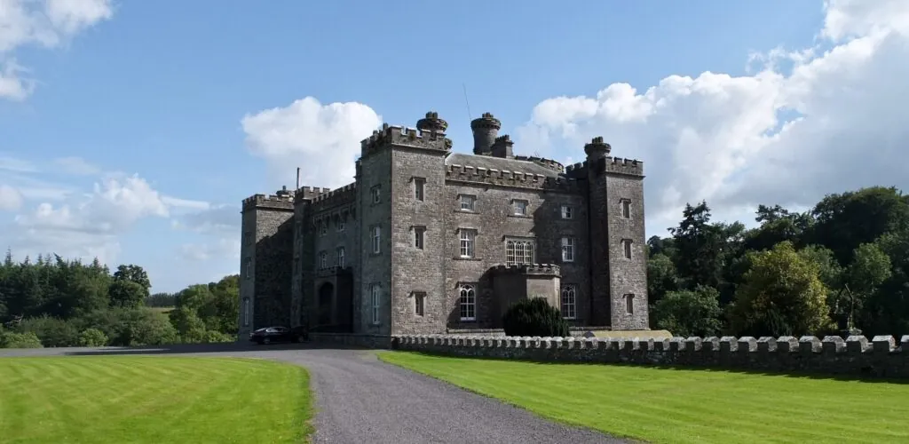 Slane Castle: el castillo irlandés que salta a la palestra gracias al programa The Traitors Ireland