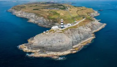 Old Head Lighthouse en la península de Kinsale