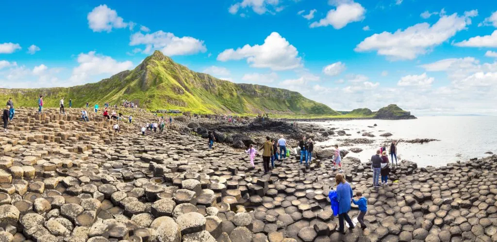 La Calzada del Gigante amenazada: los turistas llamados a salvar el emblemático sitio de Irlanda del Norte