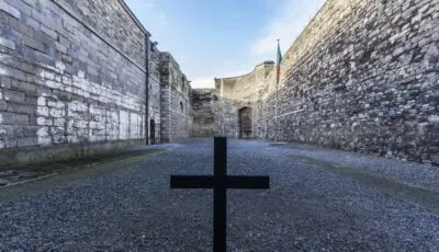 Cárcel de Kilmainham 3 Patio donde fueron ejecutados los líderes del Alzamiento de Pascua - © Paulo Nabas