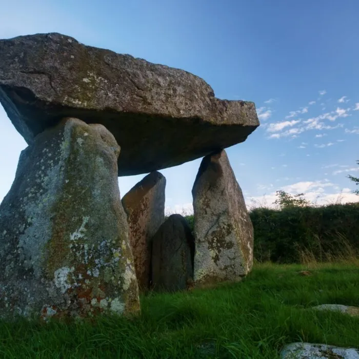 Le Ballykeel dolmen - Domaine public