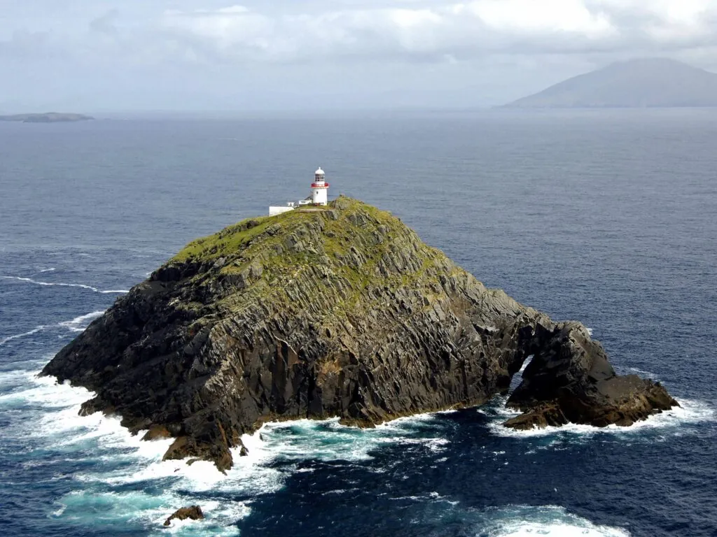 Le Blackrock Mayo - https://marinas.com