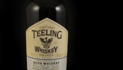 Una botella de whiskey Teeling - © Pecold