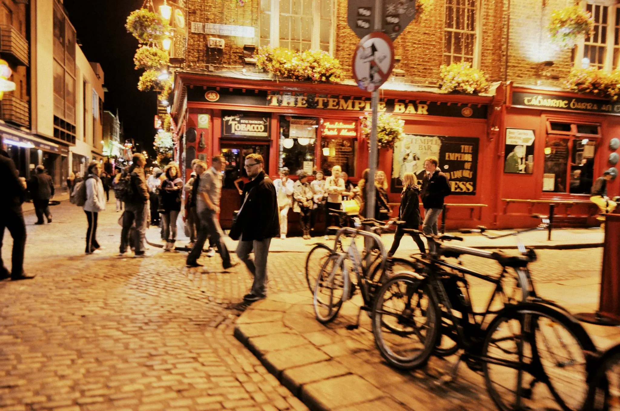 El Pub crawl