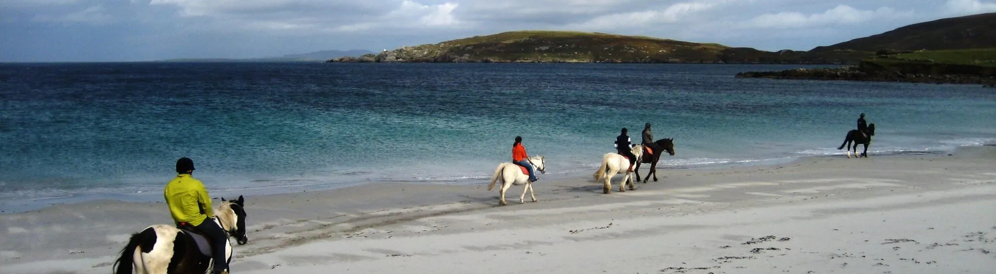 ¿Se puede visitar Irlanda a caballo?