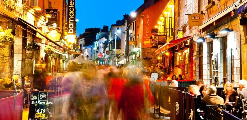 Irlanda: se elimina el uso obligatorio de mascarilla en todas partes desde el 28 de febrero de 2022, excepto en el transporte público