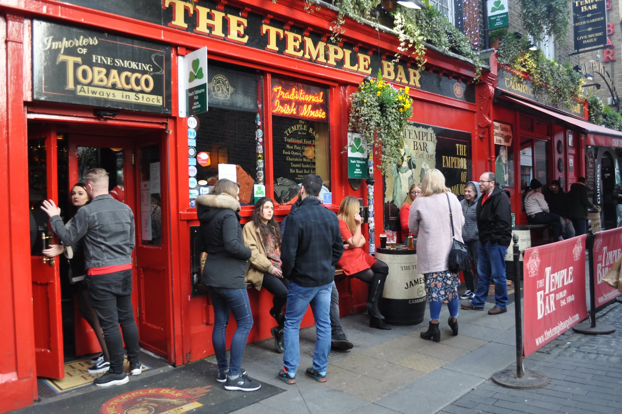 Temple Bar en Dublín - Claudia Schillinger - cc