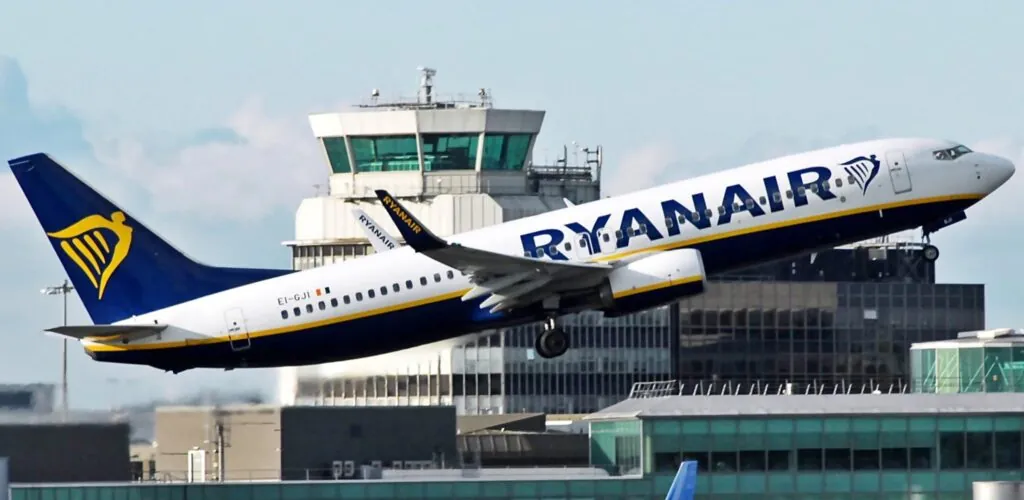 Covid-19: Ryanair no reembolsará los vuelos de noviembre