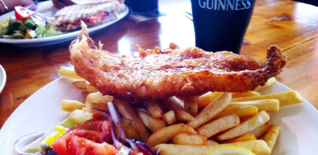 Brexit: Irlanda podría ver subir el precio de la Guinness… y sufrir escasez de patatas