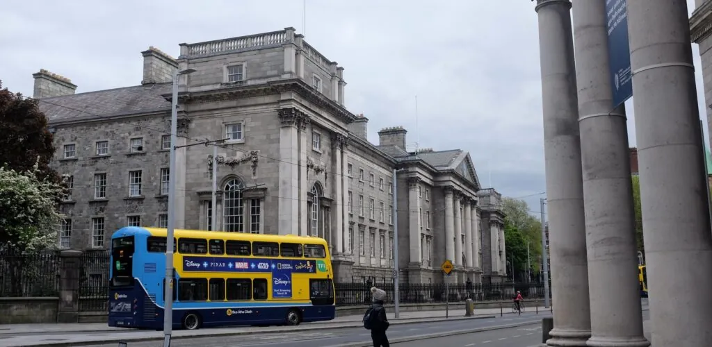 Covid-19: Irlanda endure las medidas y vuelve a las restricciones de marzo de 2020