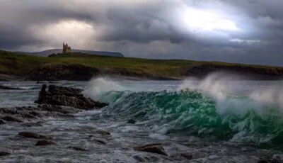 Classiebawn Castle en la península de Mullaghmore, en el condado de Sligo