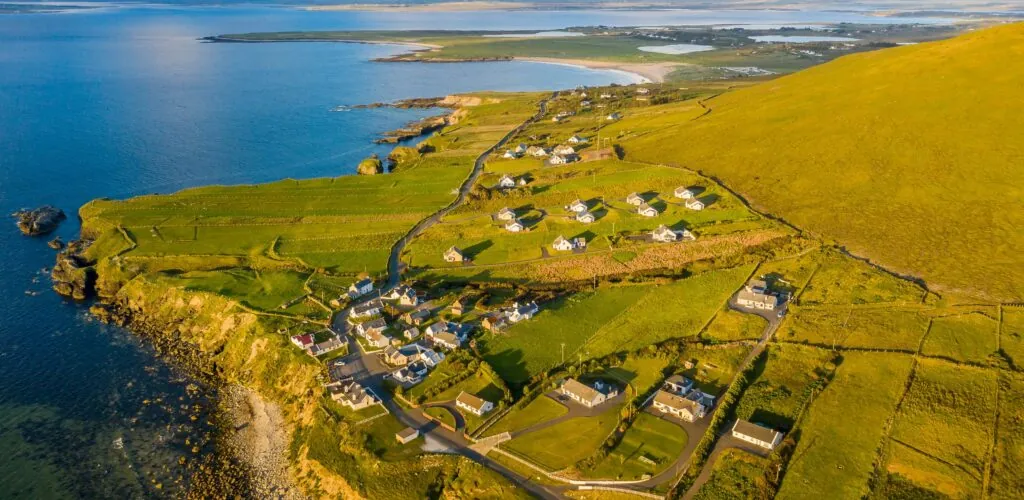 Alerta oportunidad: ¡Irlanda te ofrece 85.000 € para vivir en una de sus islas aisladas!