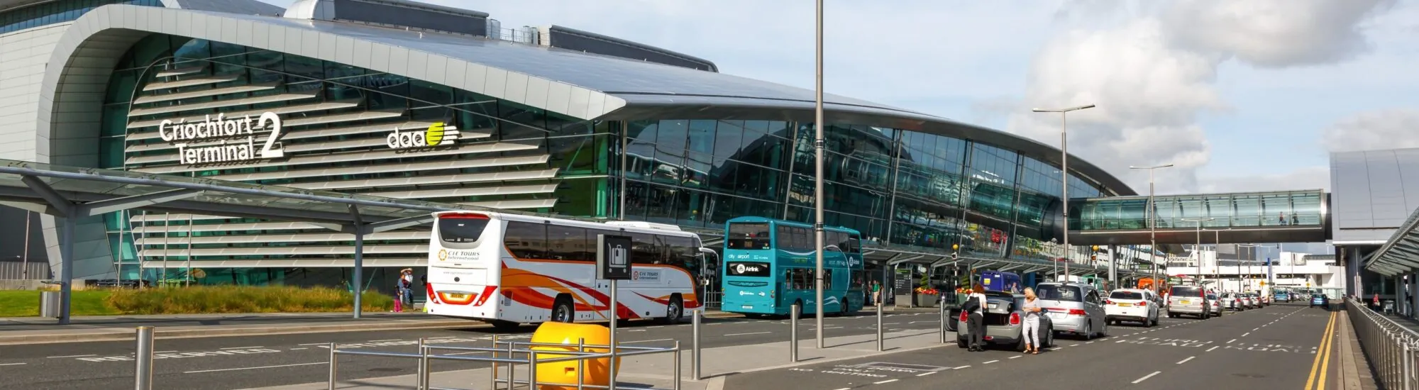 Ir al aeropuerto: ¡los mejores trucos para aparcar barato!