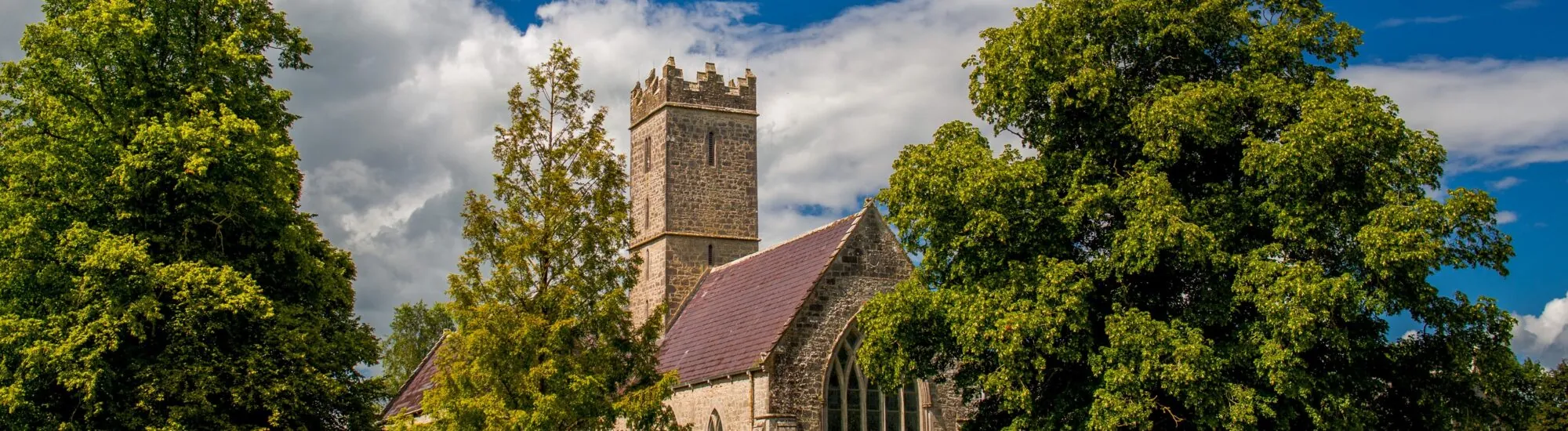 La iglesia de San Nicolás de Adare