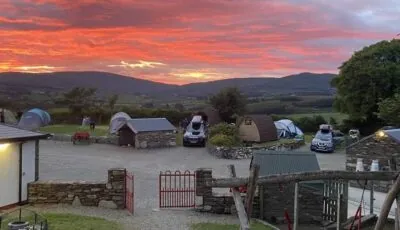 top of the rock pod pairc