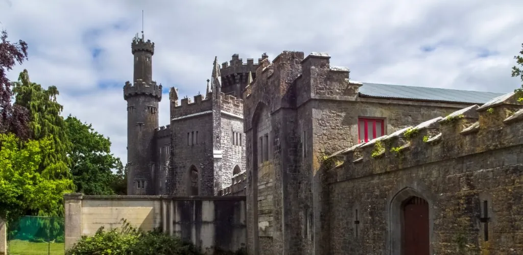 Los fantasmas del castillo de Charleville: cuando un castillo irlandés se convierte en una estrella de Netflix
