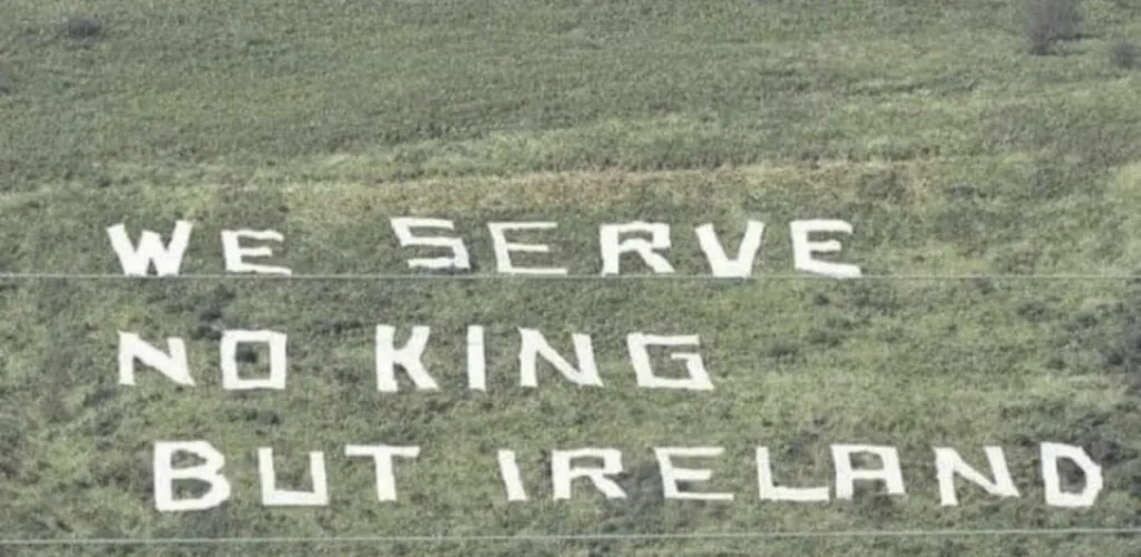 Belfast: norirlandeses protestan contra la coronación de Carlos III con un mensaje en letras gigantes